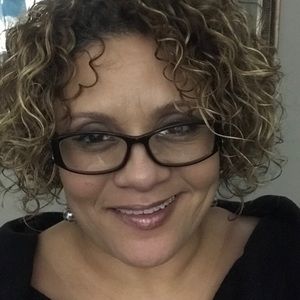 Meet your Posher, Michele